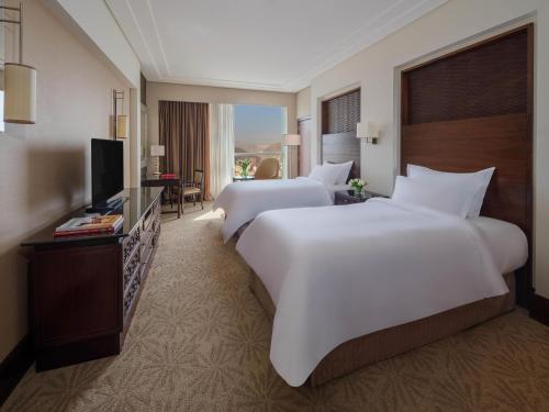 Hilton Makkah Convention Hotel - Image 4